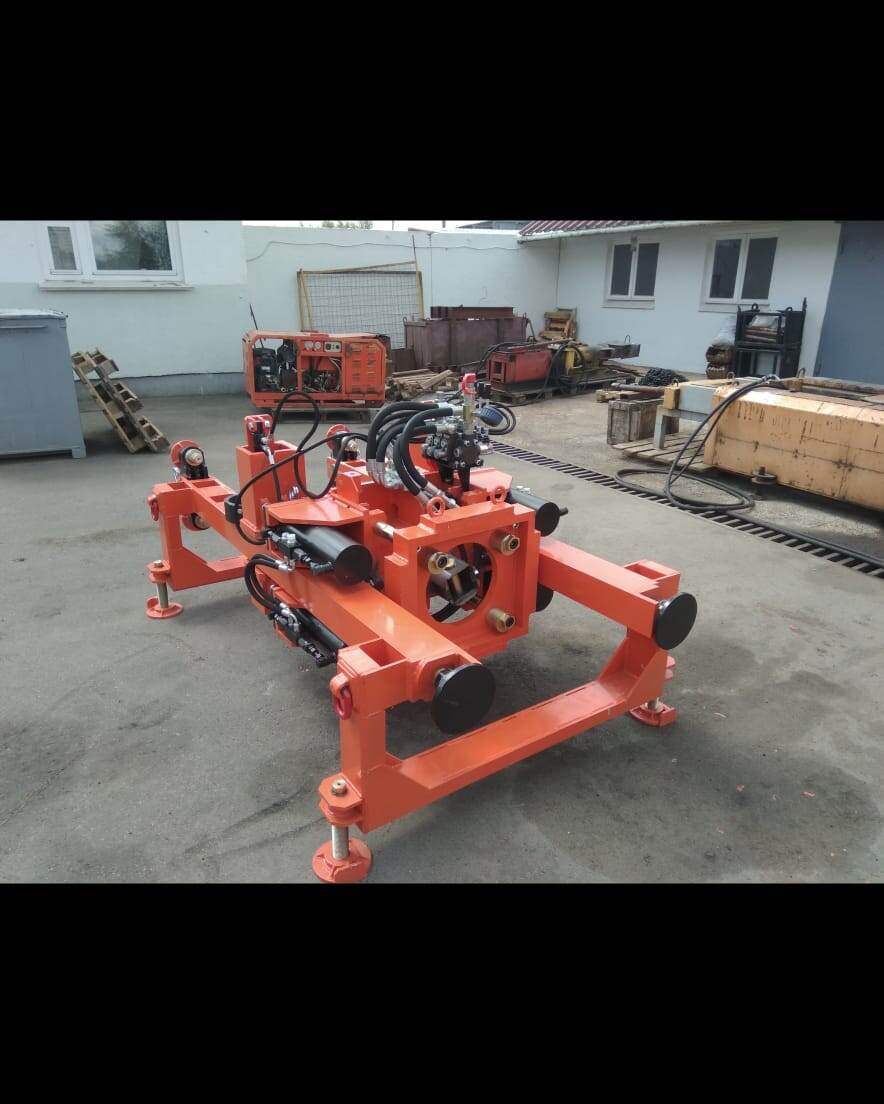 на фото опытный образец МНБШ-400