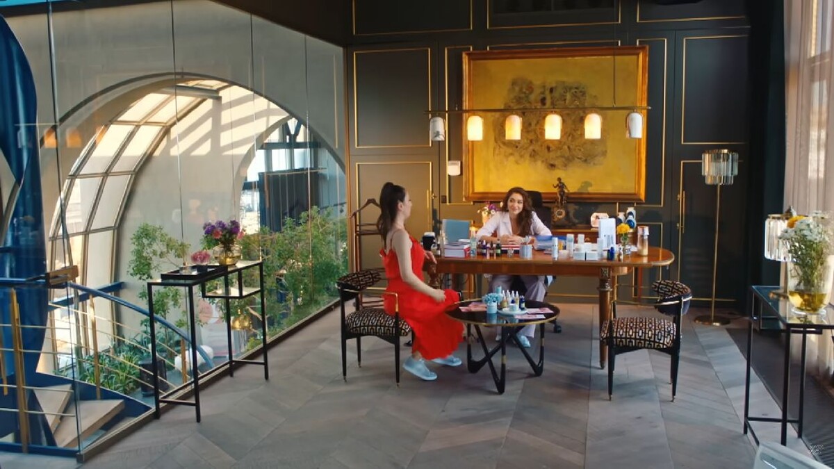 Кадр из сериала «Красивее, чем ты», Турция, 2022 год