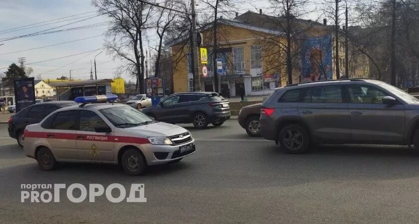    В Кировском банке Росгвардия пресекла подозрительную операцию