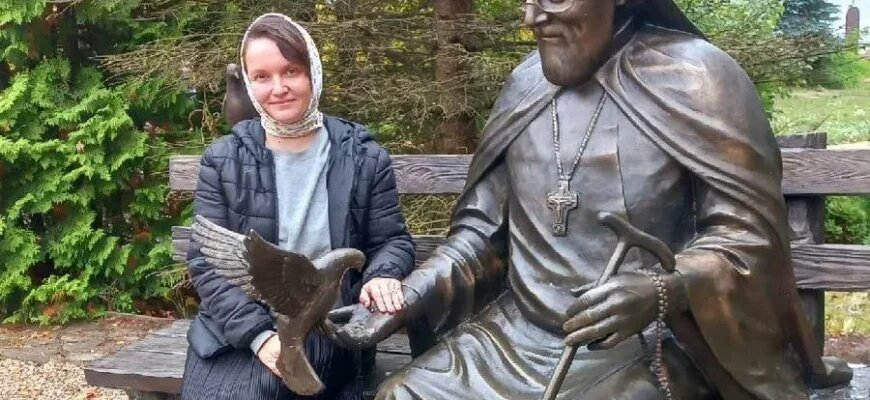 Экс-журналист телеканала «Спас», Союза Православных Журналистов и волонтёр Елена Юферева в интервью для Школы журналистики имени Владимира Мезенцева рассказала об особенностях профессии в сфере церкви и православия. 