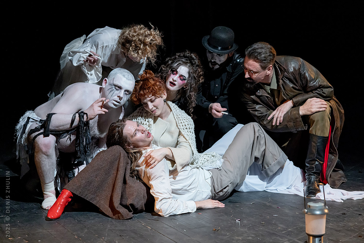 «Крысолов» - спектакль Камерного драматического театра «Левендаль» (Санкт-Петербург) в рамках Фестиваля «Уроки режиссуры». Фоторепортаж Дениса Жулина