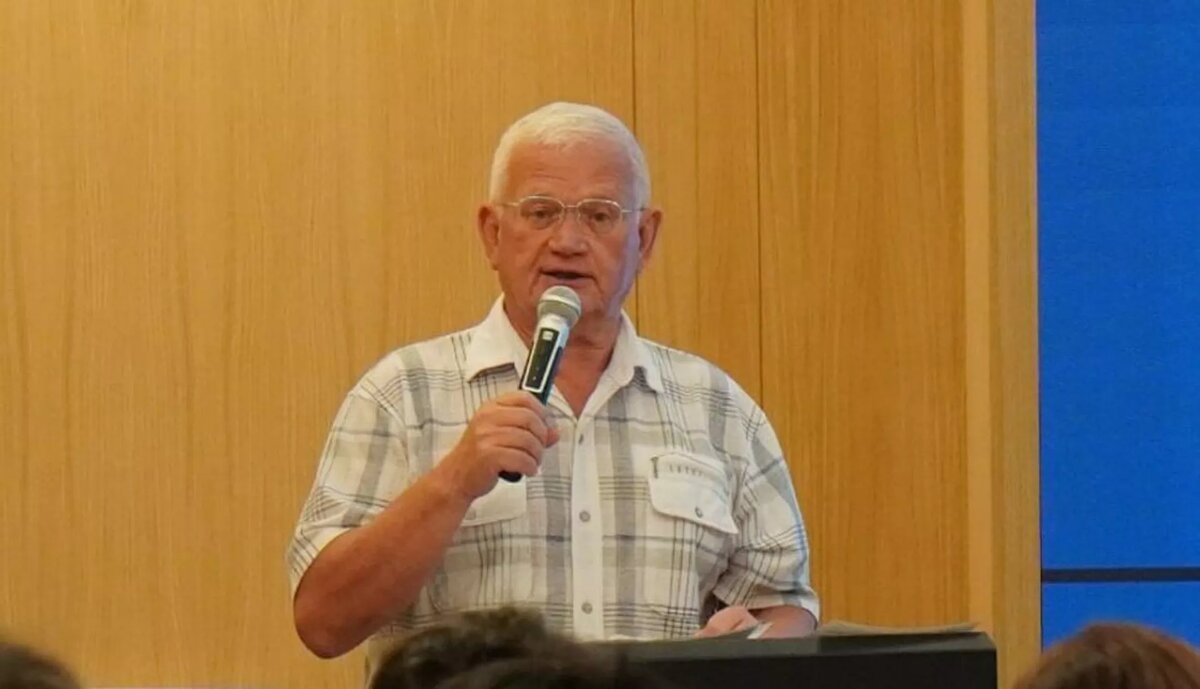 Петр Своик на международном молодежном форуме "Энергия будущего" / © Photo : Алматинский филиал НИЯУ МИФИ