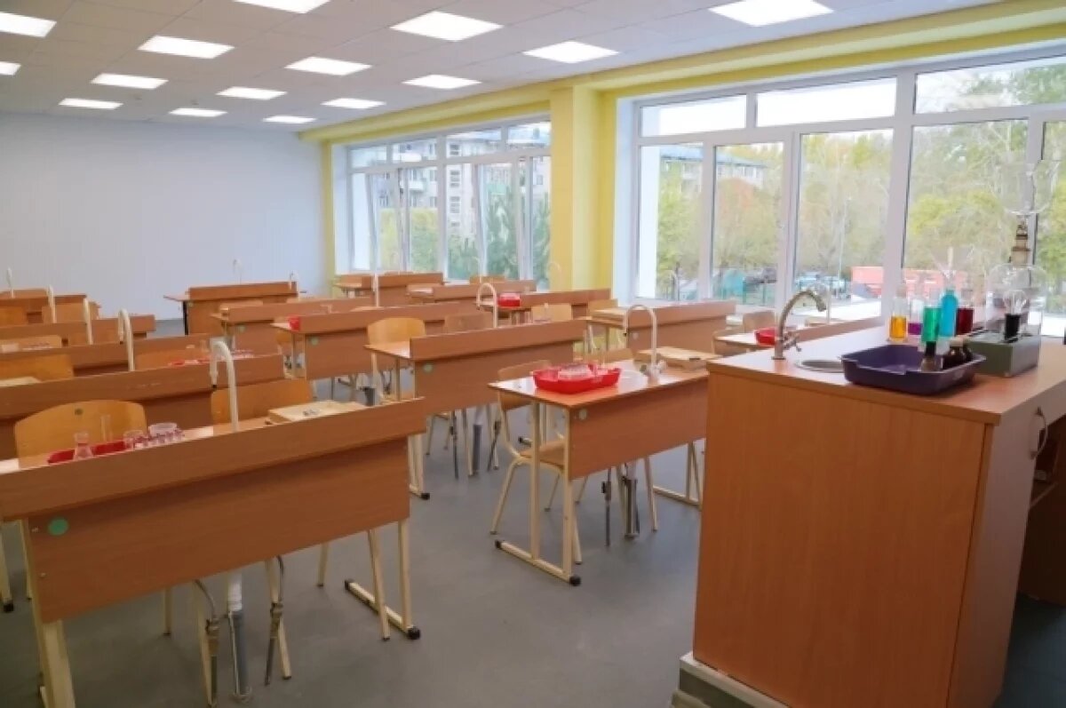    В Саратовской области к 2028 году все школы собираются перевести в кластеры
