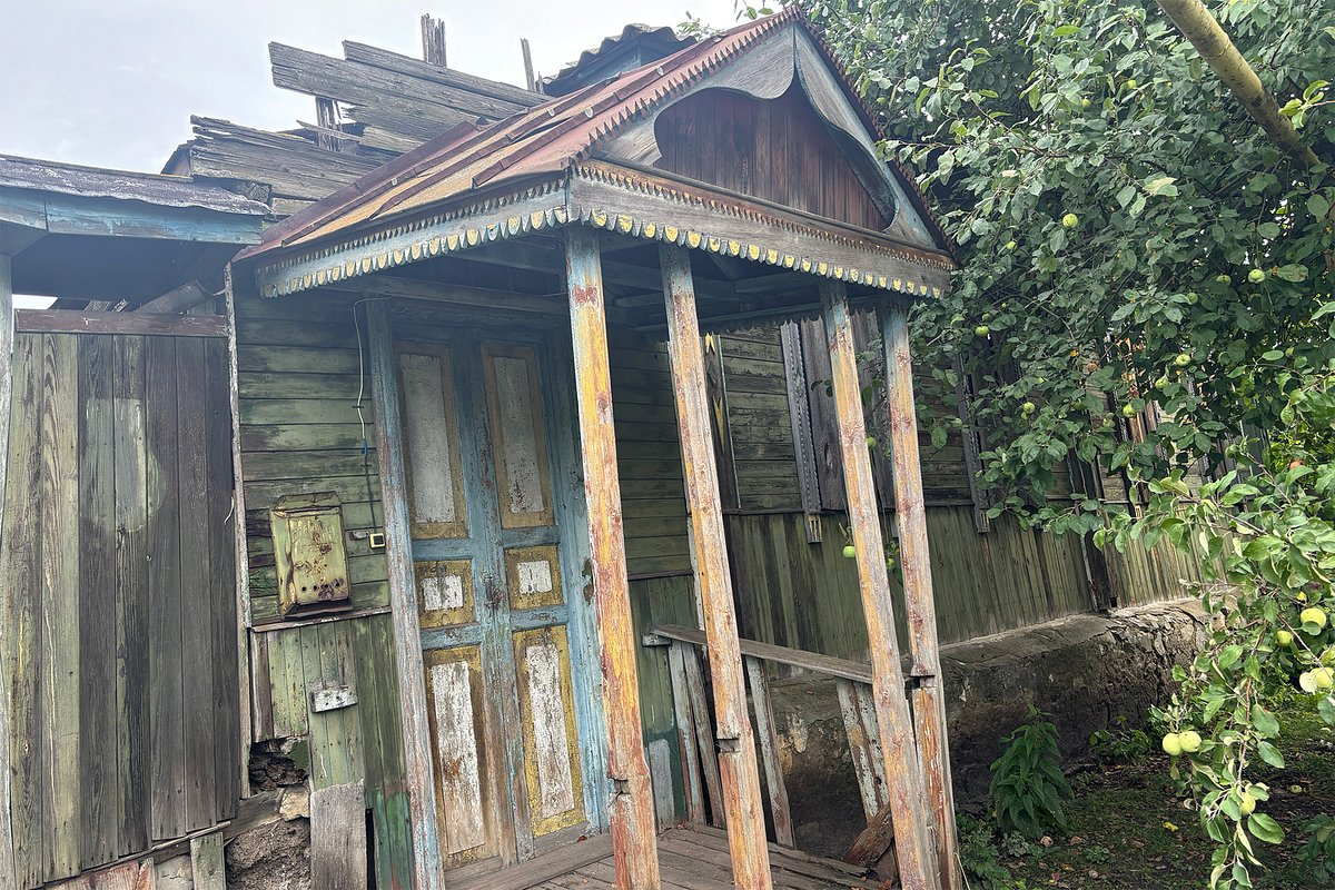 Дом Владимира Ретунского. Фото: Варвара Митина, спецпроект Lenta.ru https://lenta.ru/articles/2025/08/22/maniac/