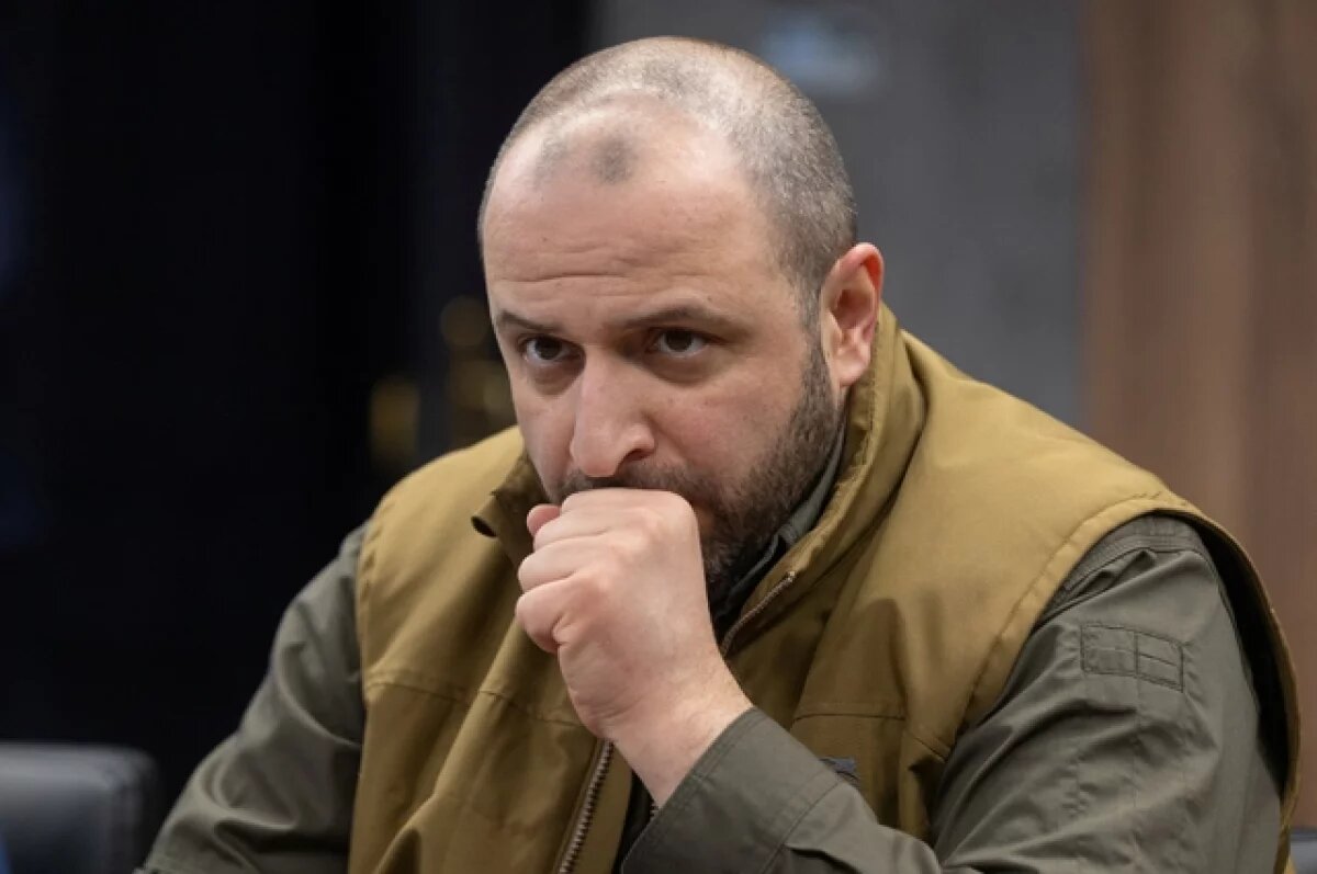    Рустем Умеров.