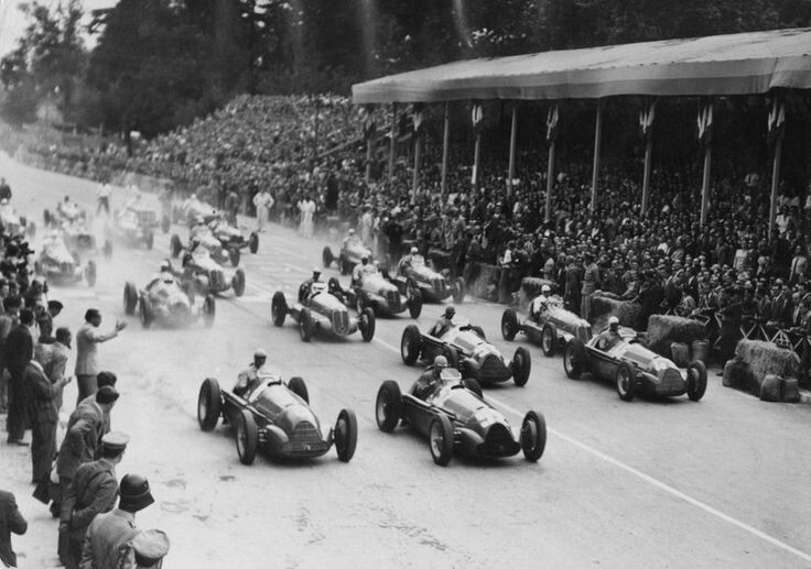 Один из первых Гран-при Формулы 1