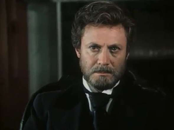 кадр из сериала  «Берег его жизни»