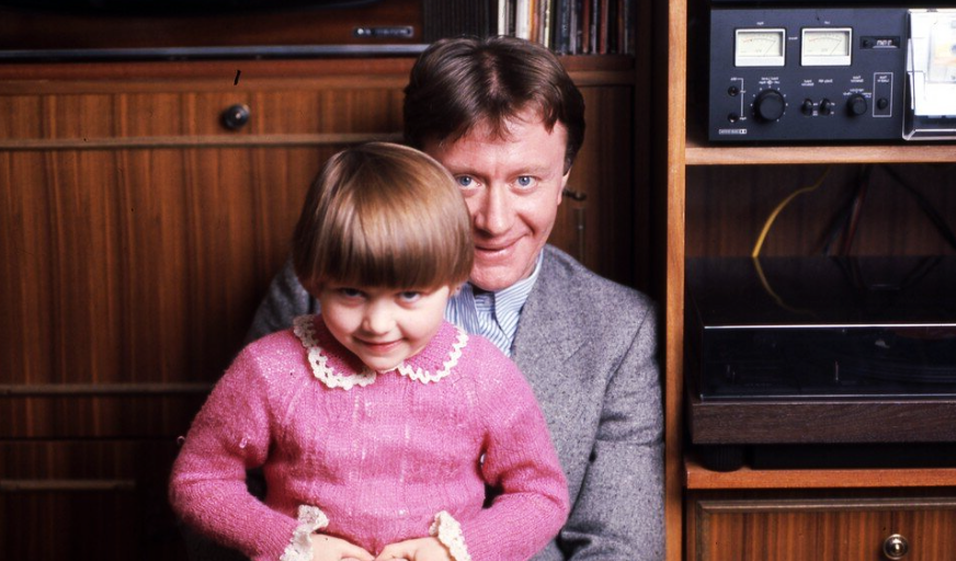 на фото Мария Голубкина и Андрей Миронов