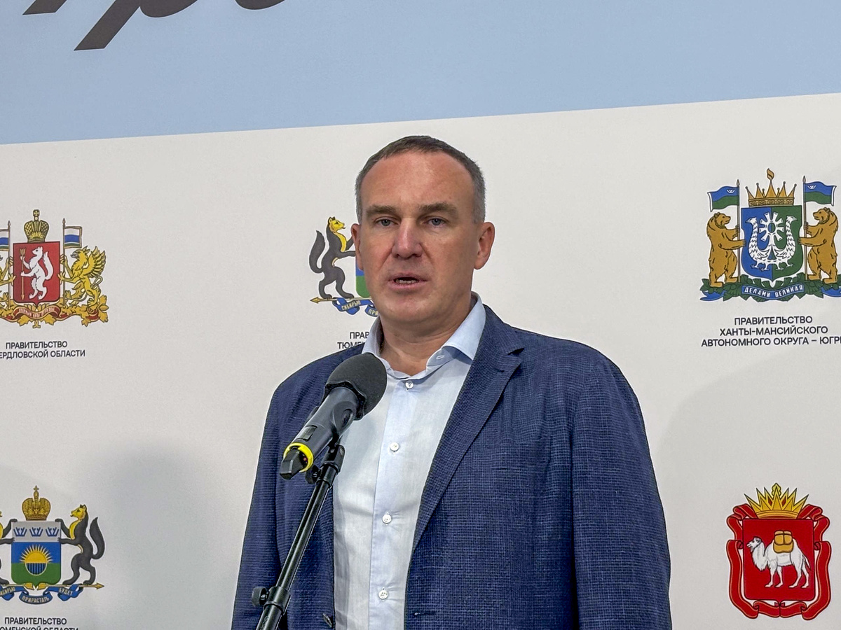 Руслан Кухарук поблагодарил главу Совфеда за поддержку инициатив Югры.  Фото: ФедералПресс / Ирина Ромашкина