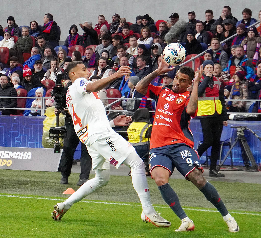    ЦСКА готовится к "Спартаку" и финальному отрезку годаМаксим Квятковский