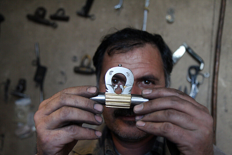 Чалештар и его традиционные замки