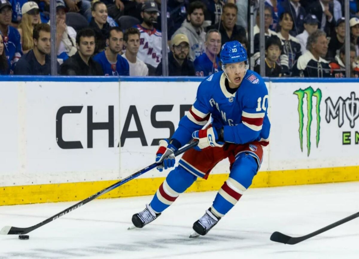     The Hockey News: «Рейнджерс» не хотят терять Панарина, но ситуация может вынудить их к обмену