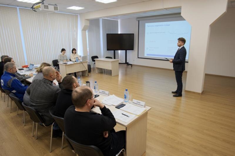    Фото: пресс-служба «ВИЗ-Стали» / Участники конкурса «Мастер года»