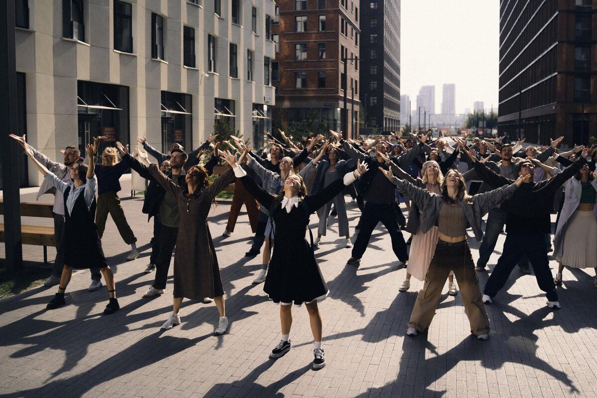 Каждая деталь в образах отражает характер героя и его путь. кадр со съёмок 