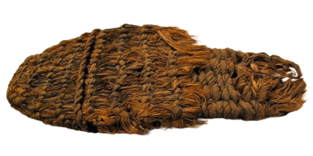 Туфли и лапти древних людей: самая старая обувь в мире