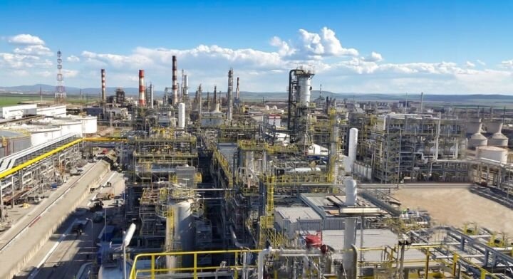 Завод "Лукойл" в Бургасе. Источник: neftochim.lukoil.com.