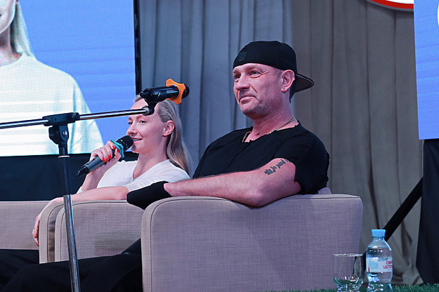    Костомаров и Домнина провели встречу со студентами в Кирове