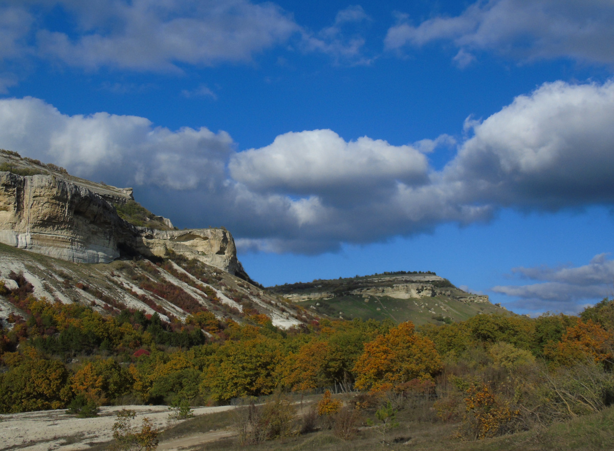 Вид на Баклу из долины Бодрака
