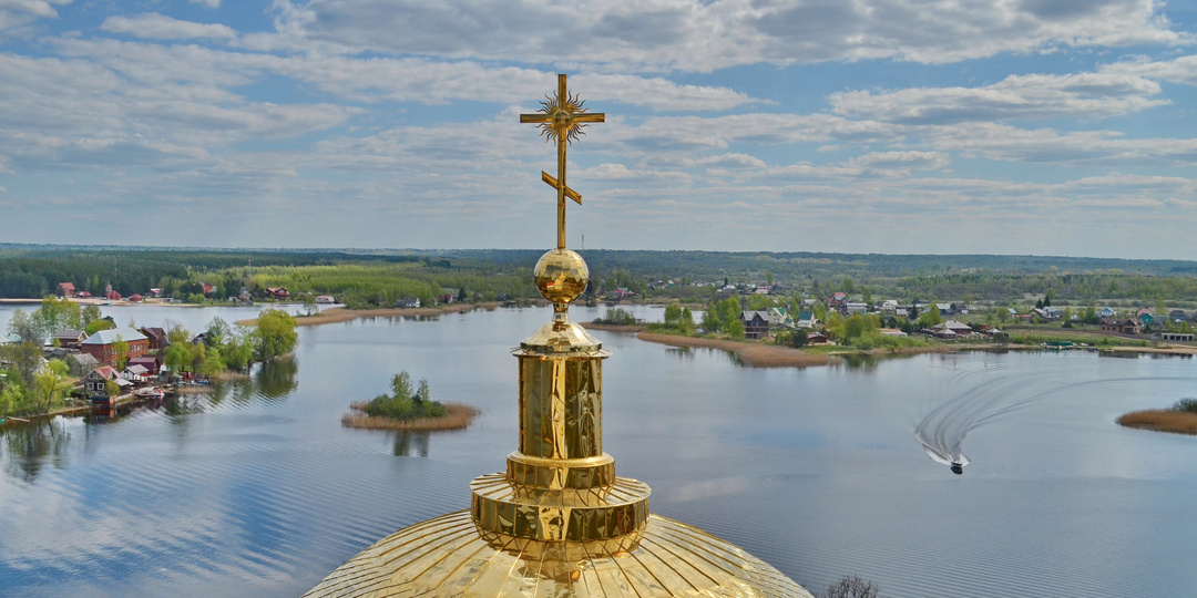 Душа Селигера: чем интересен Нило-Столобенский монастырь в Тверской области