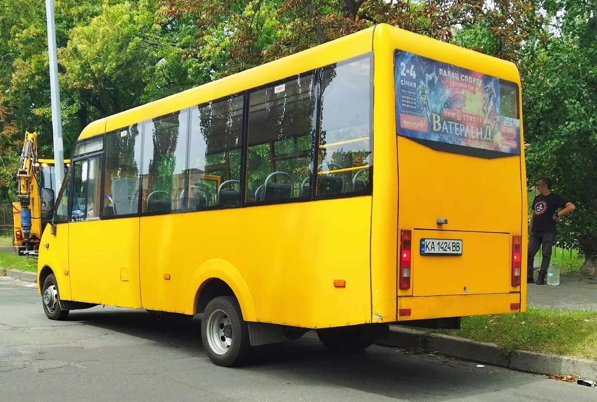 Рута 25 вид сзади