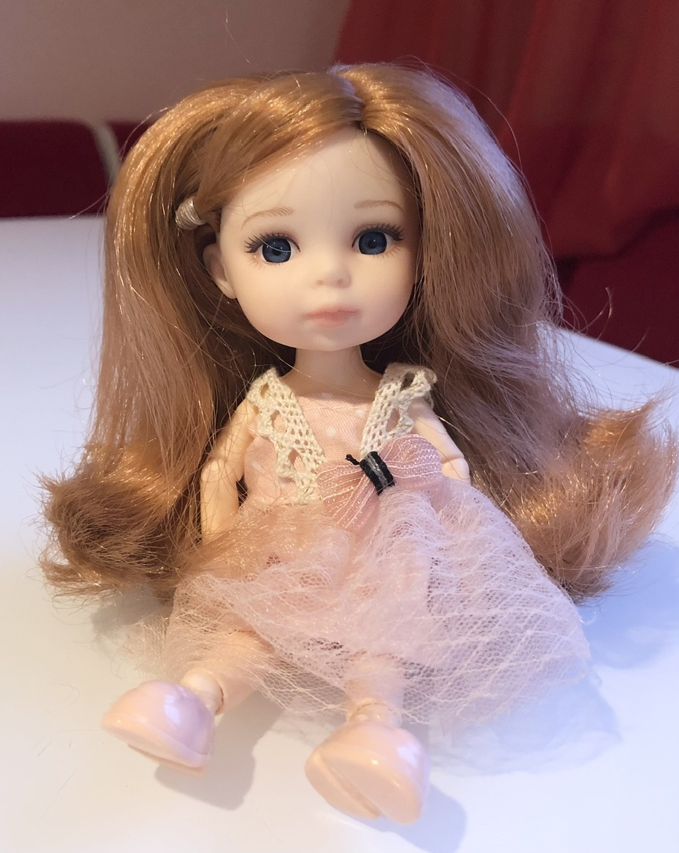 Вот такие две куколки были куплены в разных одежках.