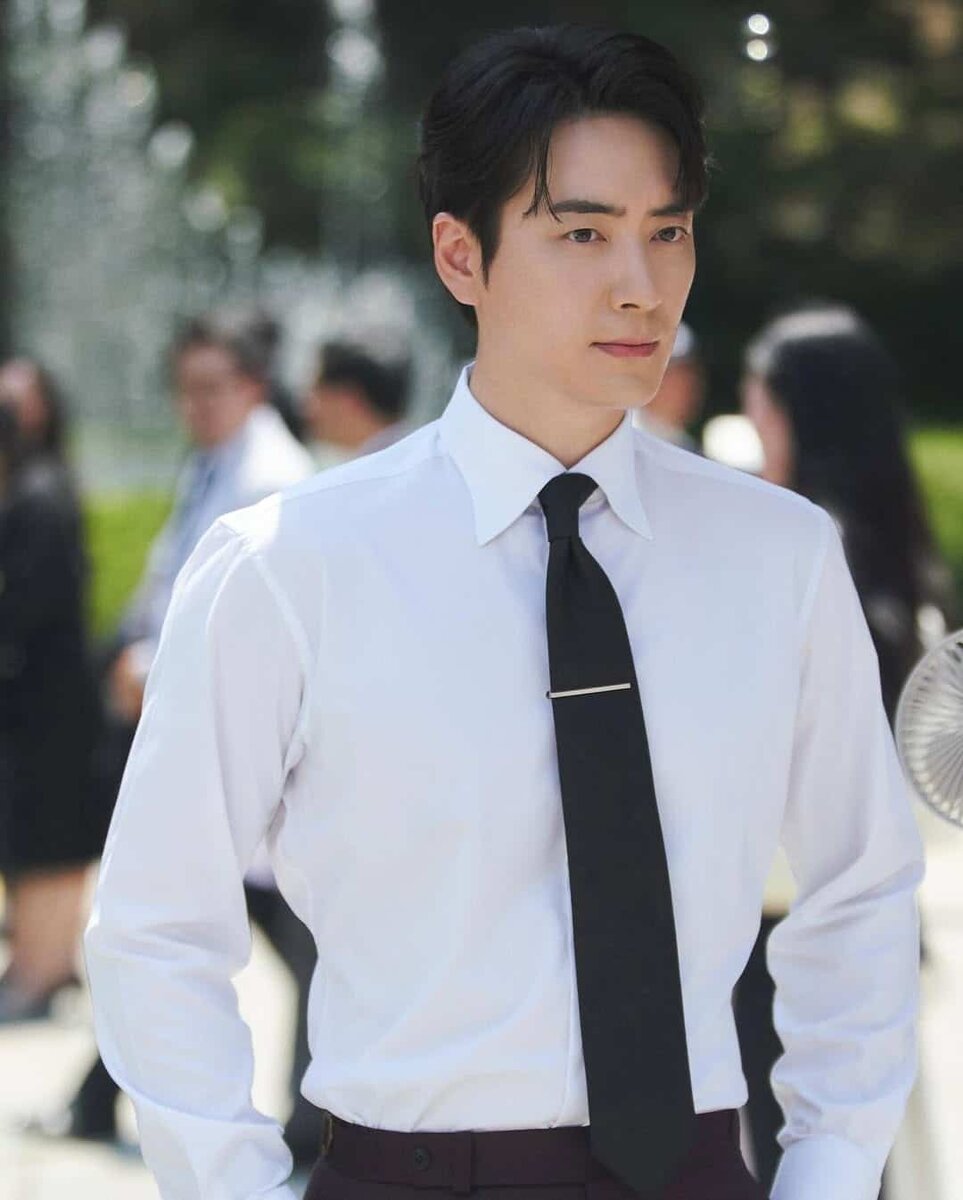     Фото: @leejunhyuk05
📷
