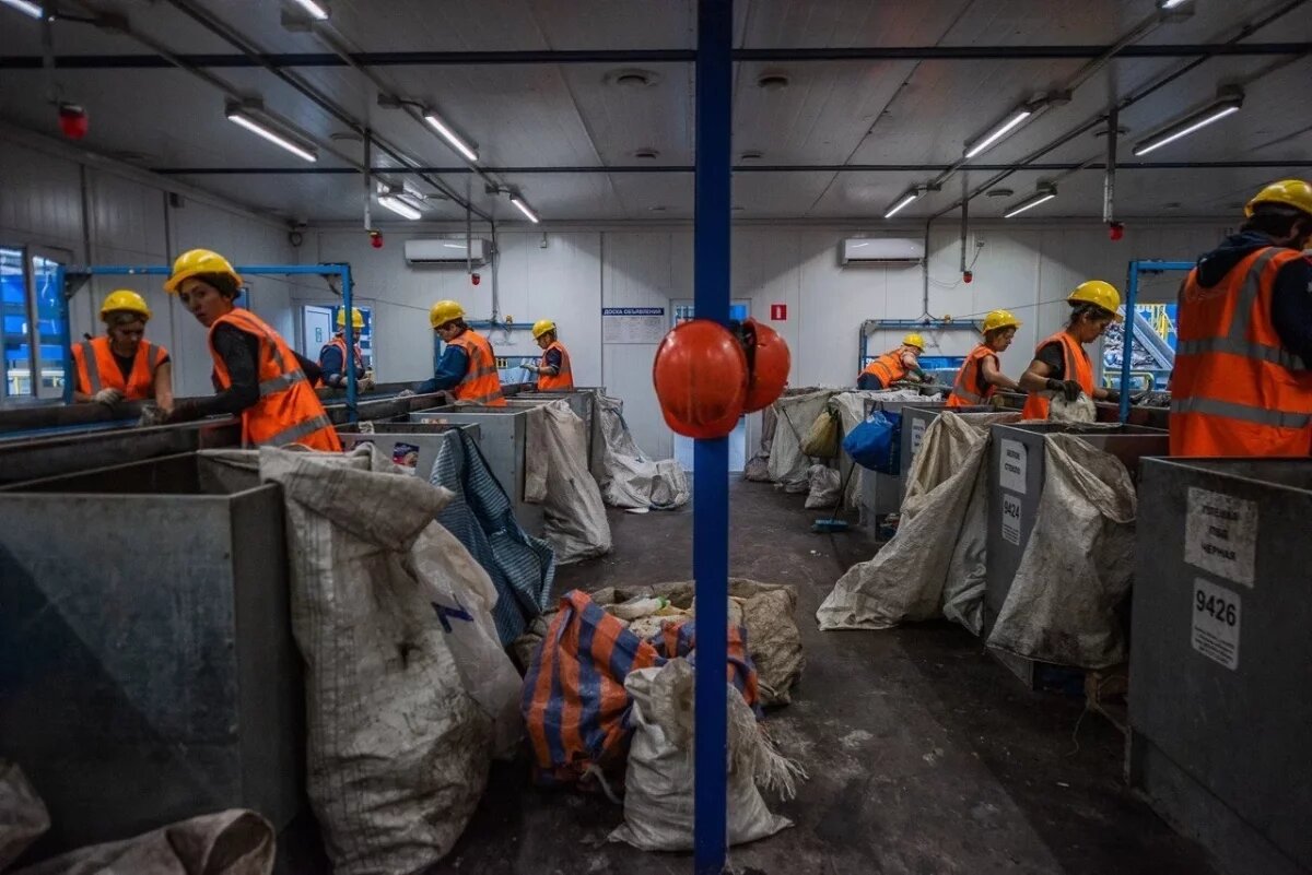    Псковского экс-регоператора оштрафовали за невывоз мусора на переработку