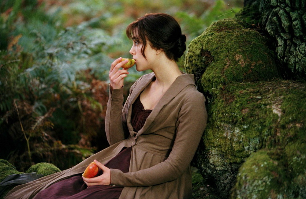 Кадр из фильма "Гордость и предубеждение" (2005). Источник фото: Kinonews.ru