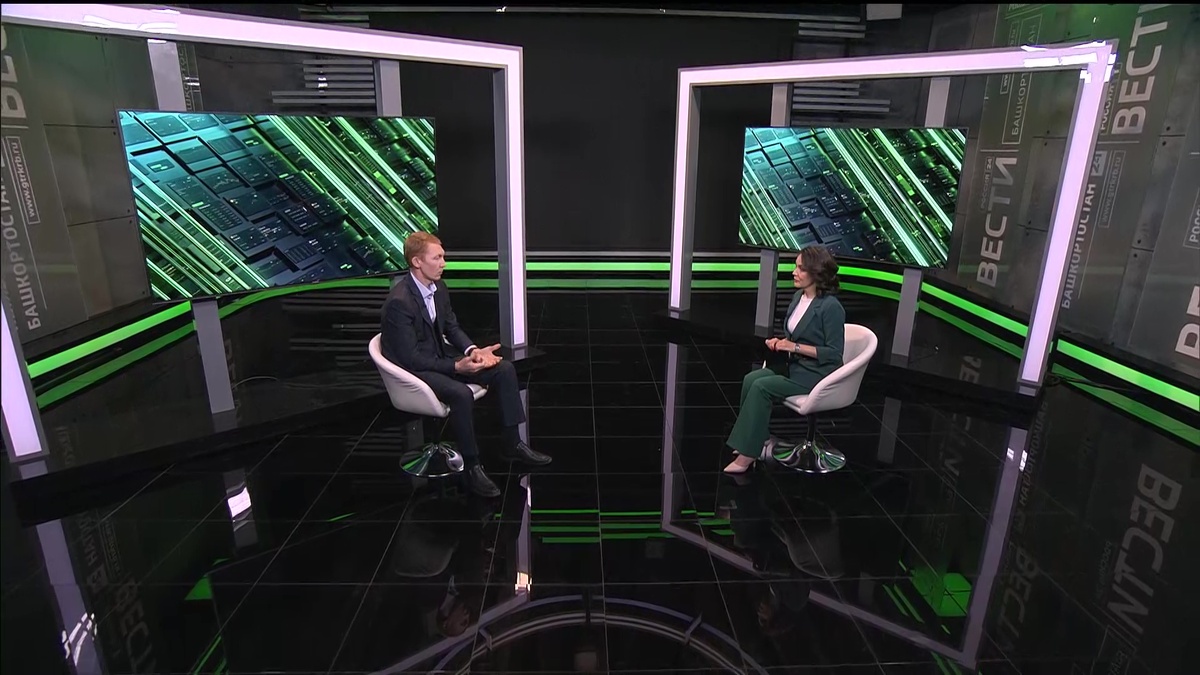    Робот Макс помогает жителям Башкирии, предоставляя электронные услуги и сервисы