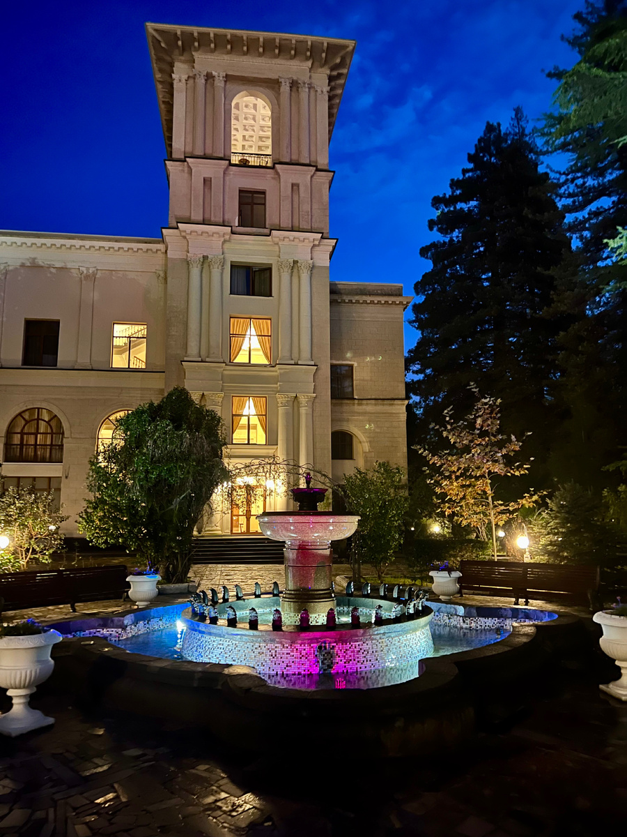 Амра - настоящая жемчужина в Гагре