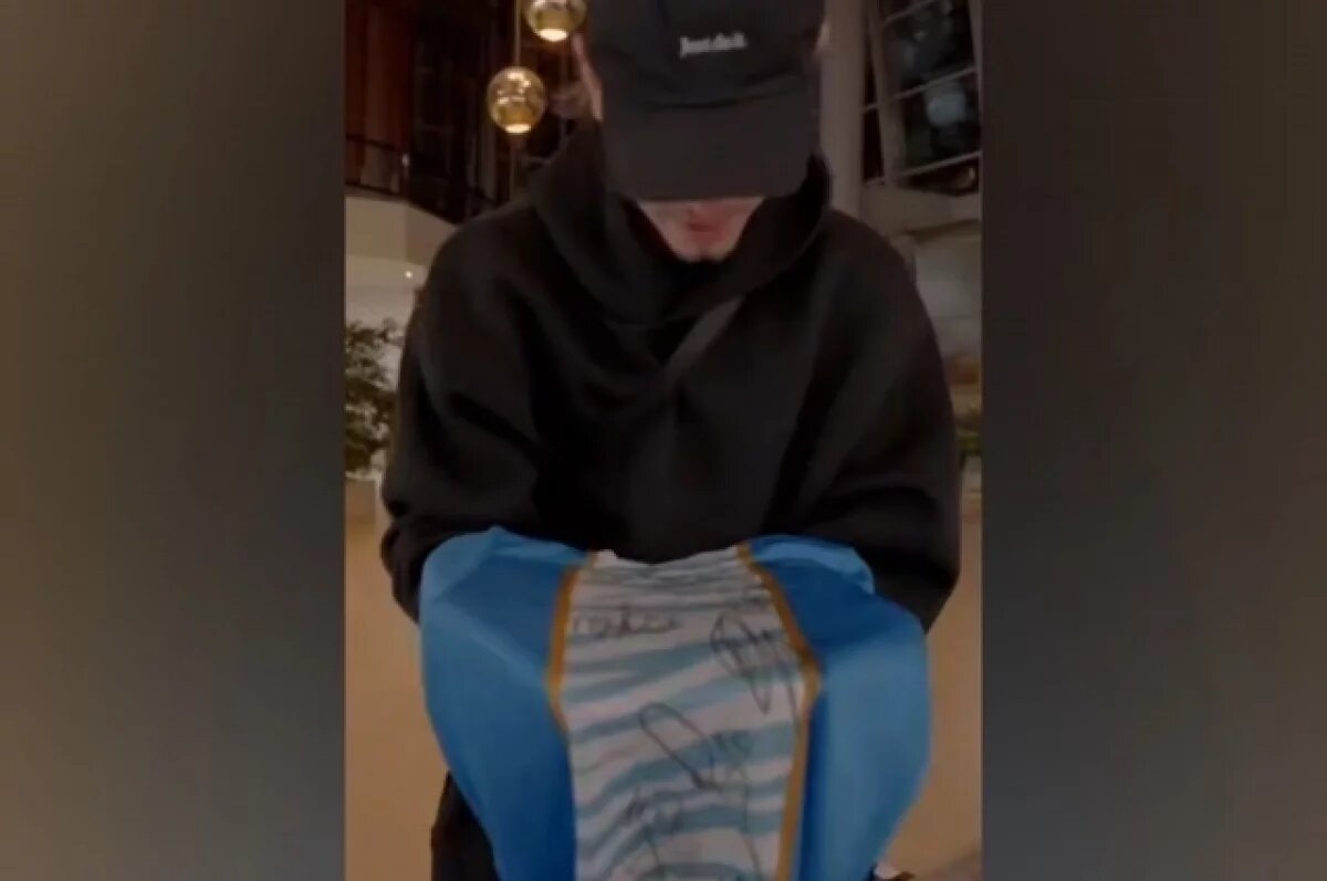    Сафонов планирует подарит ребенку футболку с автографами игроков «ПСЖ»