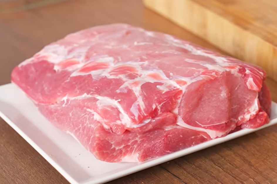 Главное блюдо: Запечённая свинина