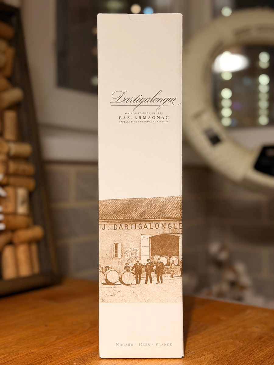 Подарочная упаковка: коробка из картона