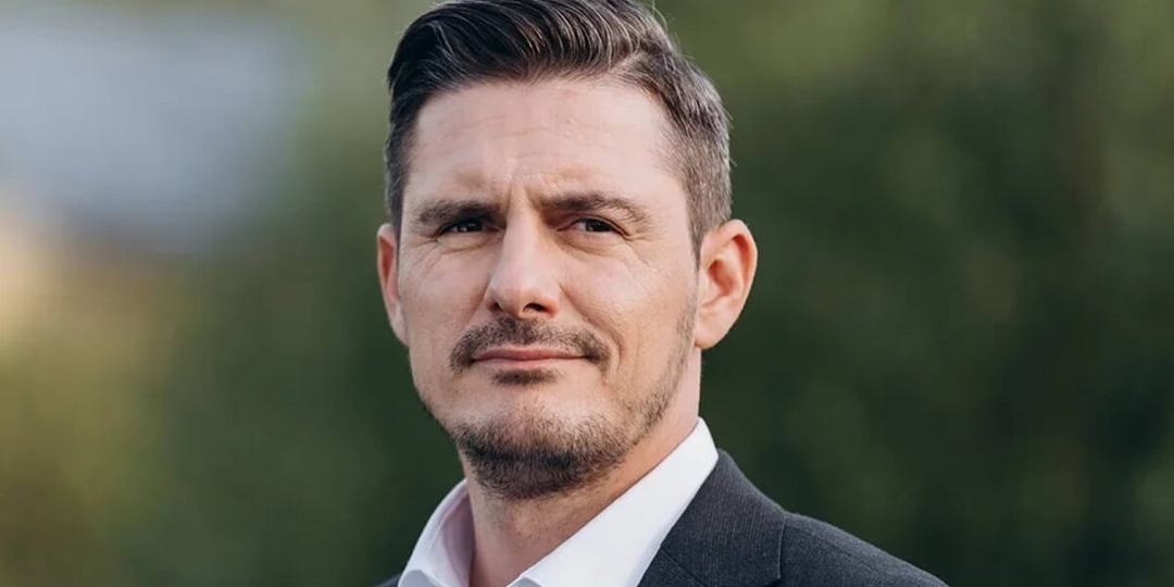 Дмитрий Паламарчук: От театральных подмостков до криминальных боевиков