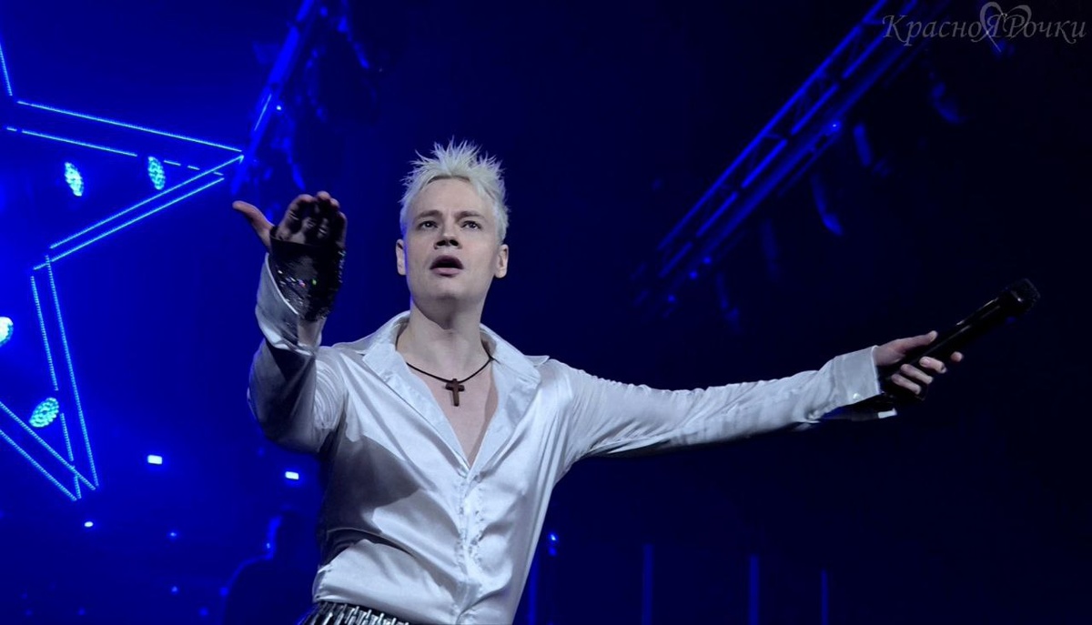 А песни у SHAMANa просто прекрасные.  Из интернета 