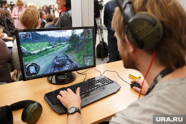     Работник восстановлен в должности с выплатой компенсации за весь период вынужденного прогула