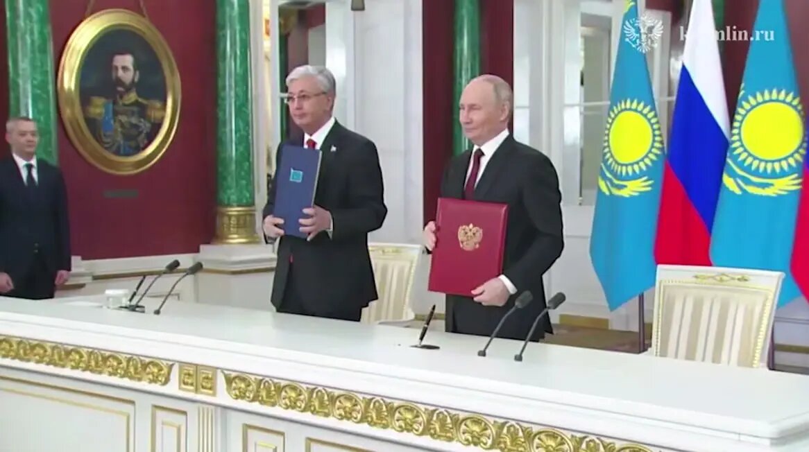    Касым-Жомарт Токаев и Владимир Путин. Фото: скриншот из видео пресс-службы Кремля.