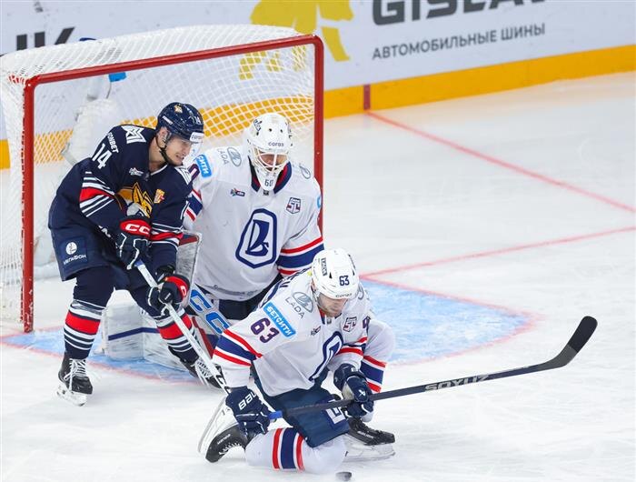    ФОТО: пресс-служба ХК "Лада"