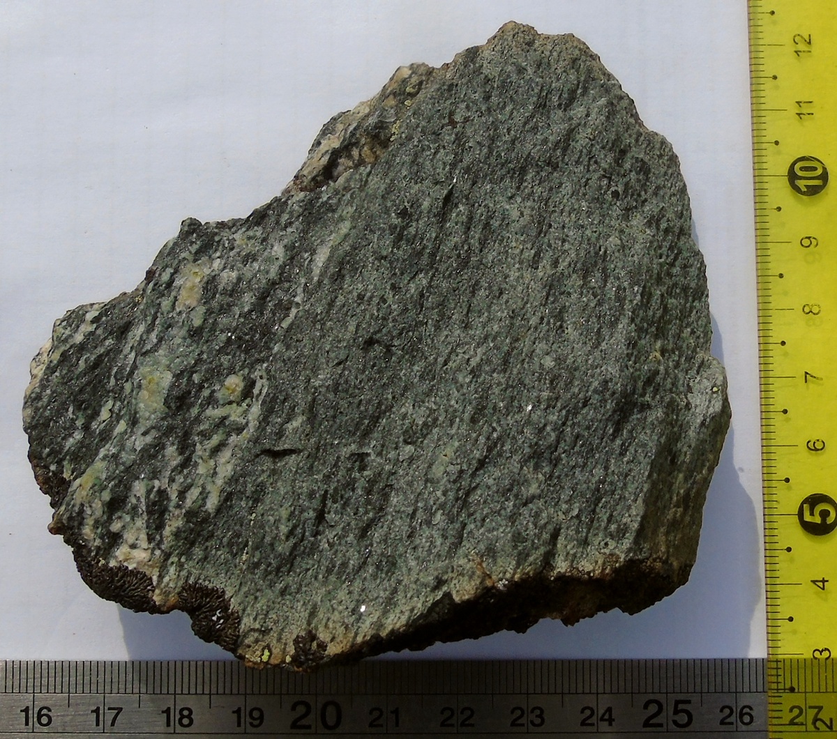 Гнейс биотит-амфиболовый