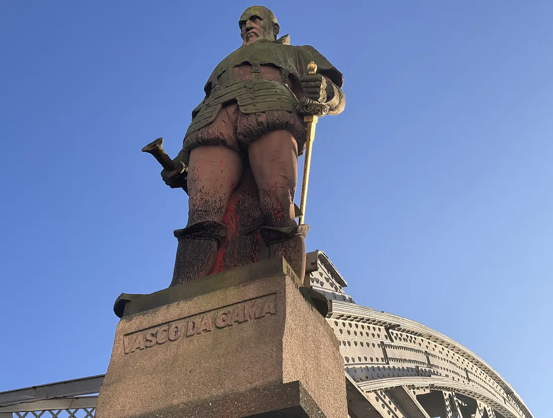 Более внимательный взгляд на статую Васко да Гамы