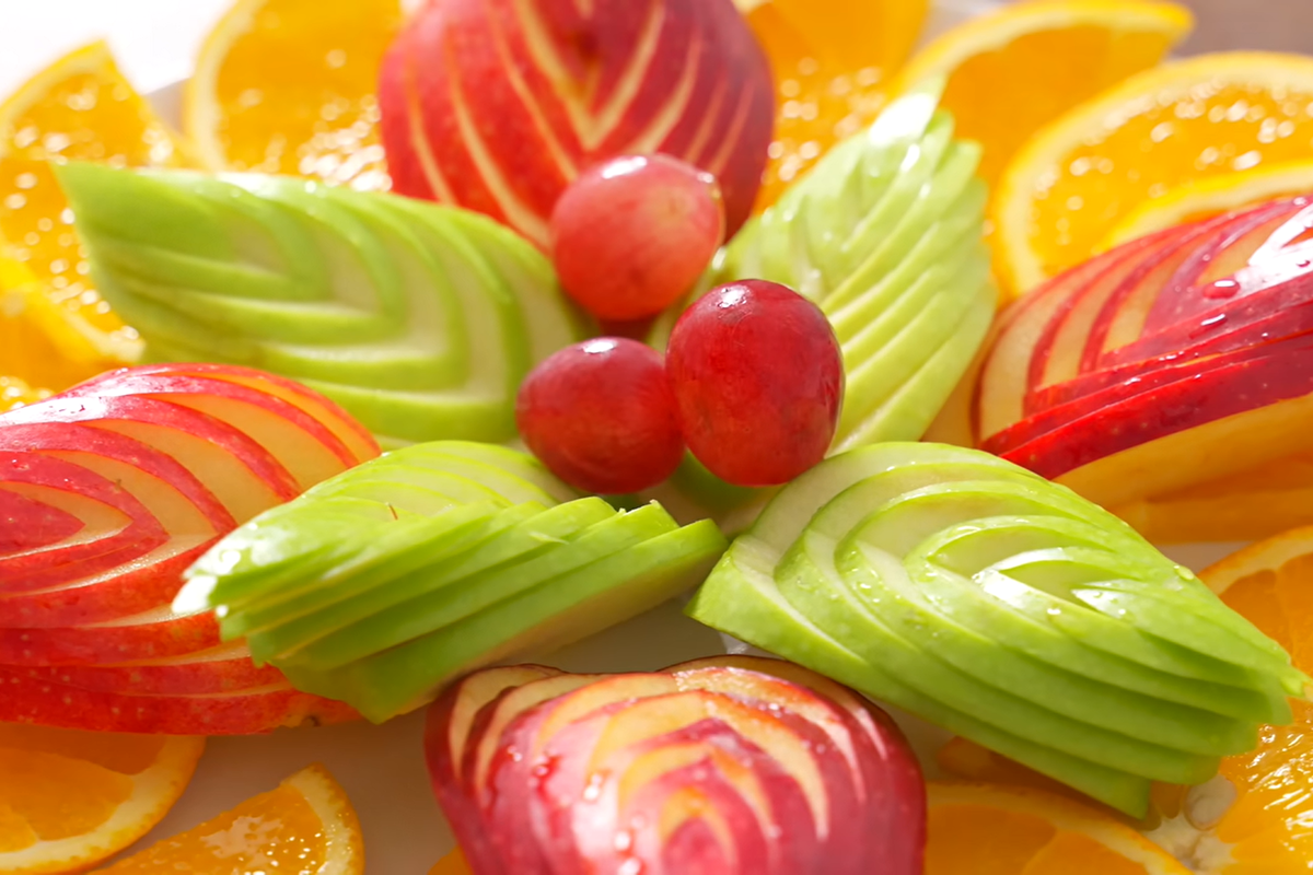🎉 Фруктовая нарезка: Вкусный и яркий взрыв на вашем праздничном столе! 🎉