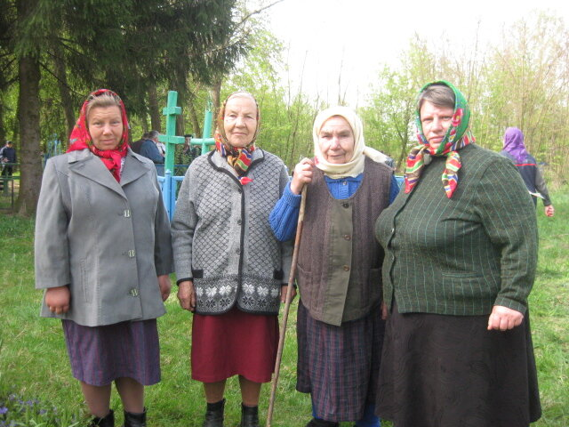 2014 год, Рубан Вера Ивановна с племянницей Татьяной (слева) и Рубан Нина Ивановна с дочерью Анной (справа). 