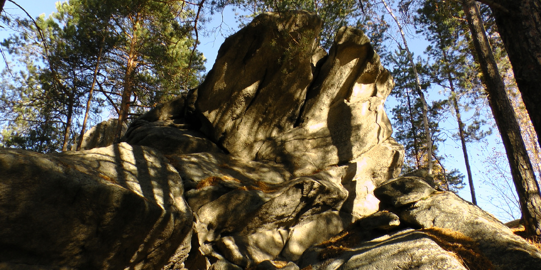 Скалы в окр. станции 466 км