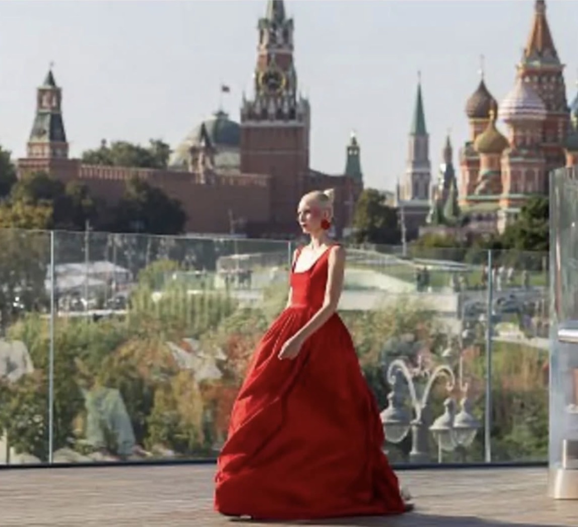 фото взято с официальных источников дизайнера 