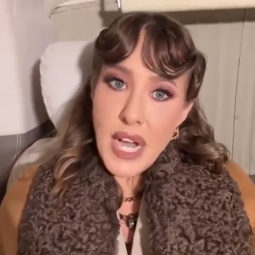 Собчак приглашает в новый мессенджер