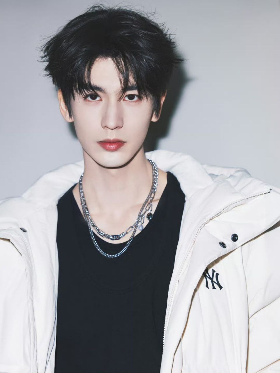 Чжан Линхэ...