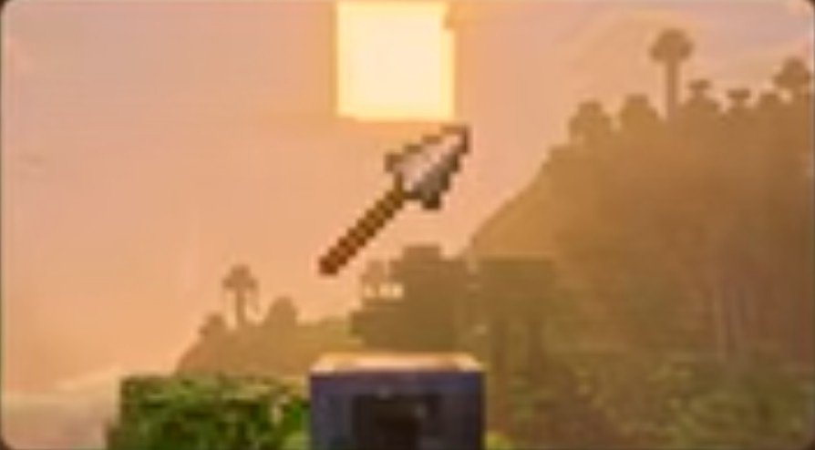 Новое копье в Minecraft — первое оружие с увеличенной дальностью атаки. Урон зависит от скорости