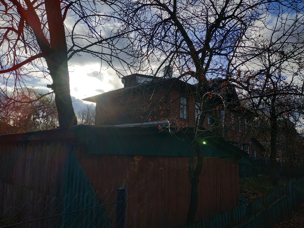 когда смотрю на такие дома, приходят строчки для будущих стихотворений