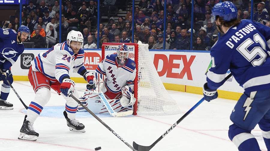    Фото: REUTERS/Kim Klement Neitzel