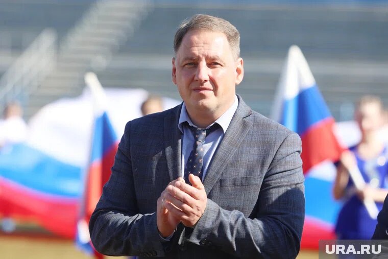 Мэр Шадринска Мокан получил одобрение депутатов гордумы на повышение зарплаты. Фото: Екатерина Сычкова © URA.RU